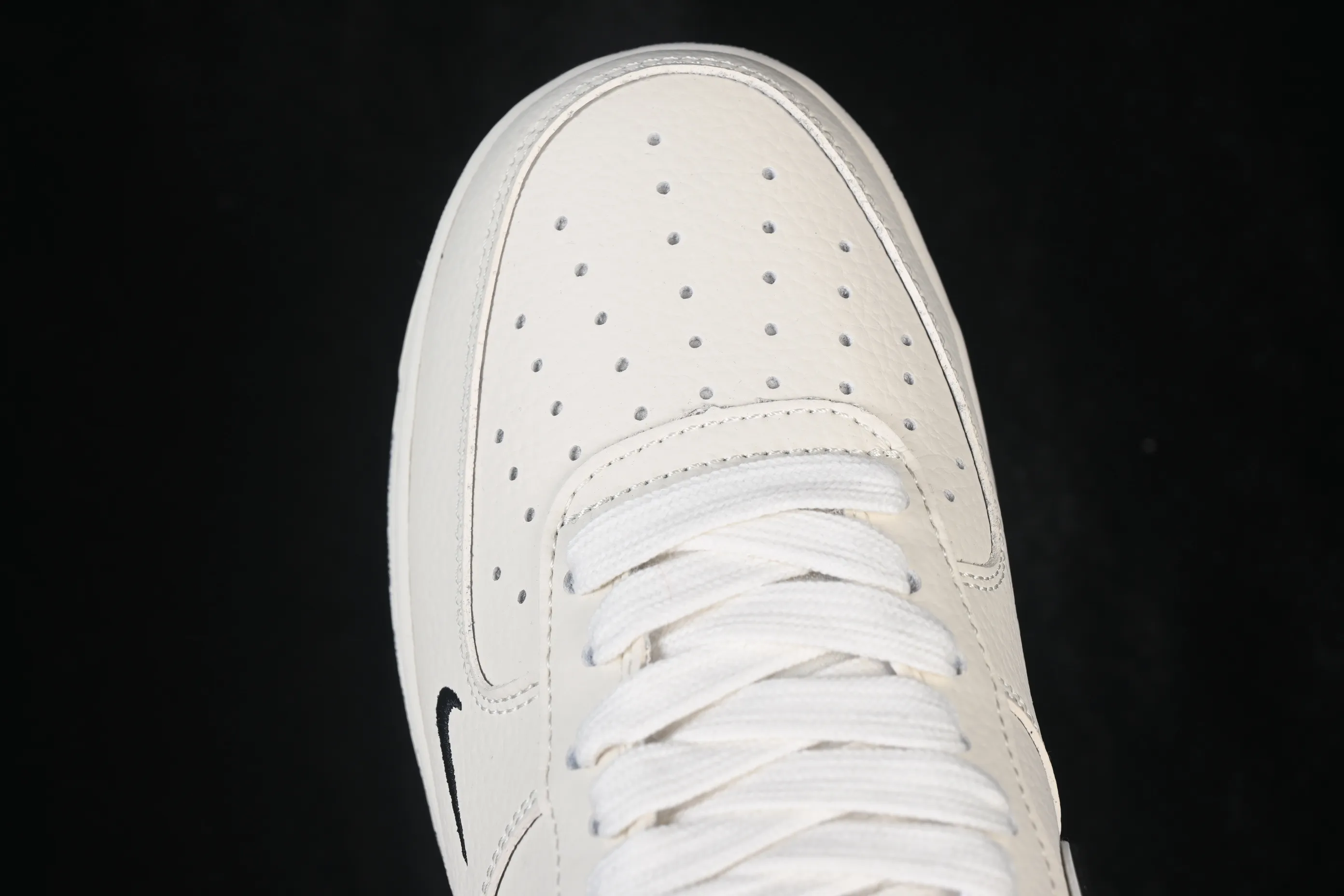 All Categories Nk Air Force 1 Air Force Series Nk Air Force 1 Low Air Force Low Nike Air Force 1'07 Low Beige White Black Contrast Color Air Force One Low Casual Sneakers DW8806-001